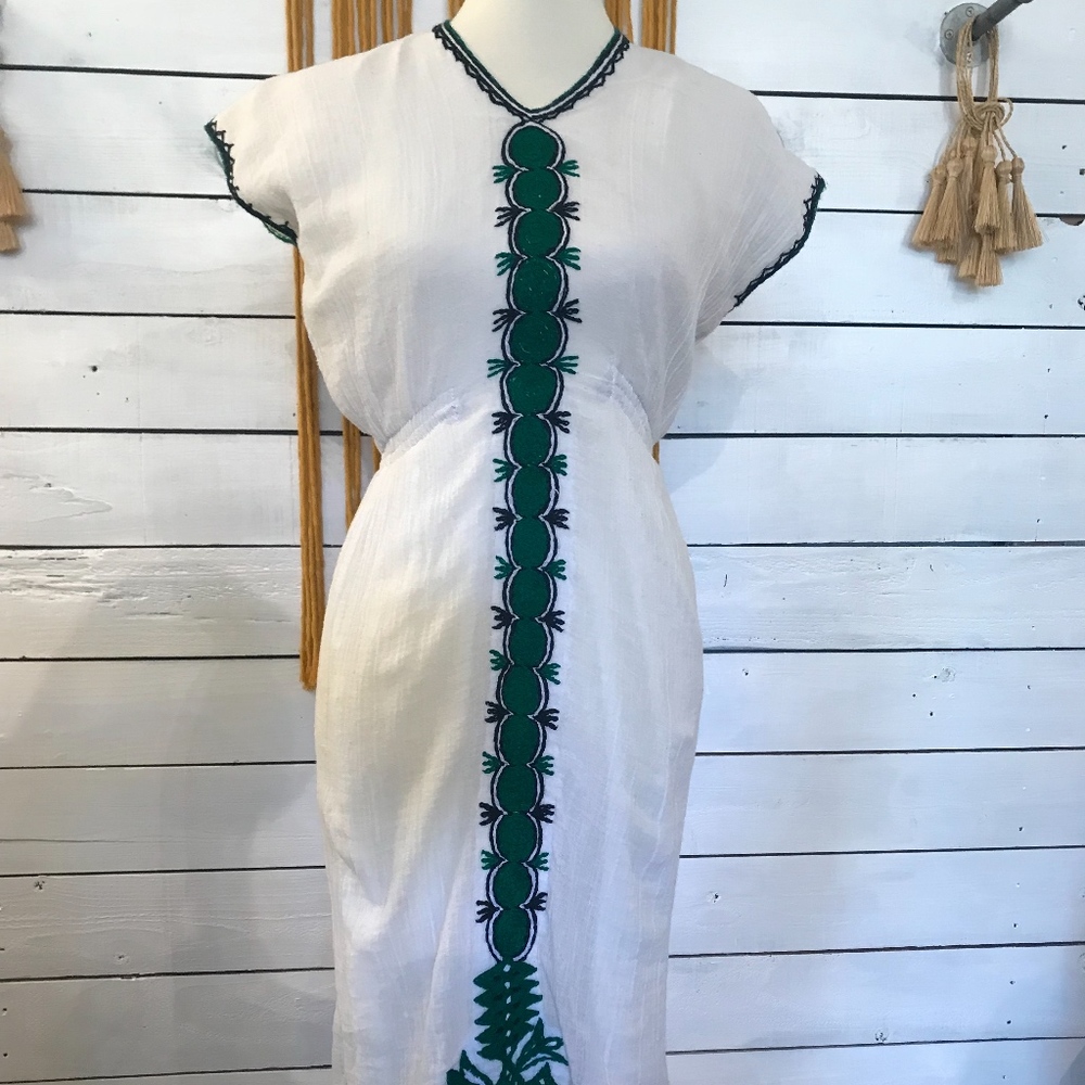 Vintage White and Green Embroidery Dress